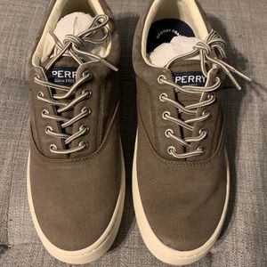NWT Sperry lace up shoes